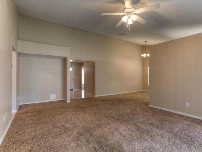 Building Photo - 1724 Elk Spring Dr