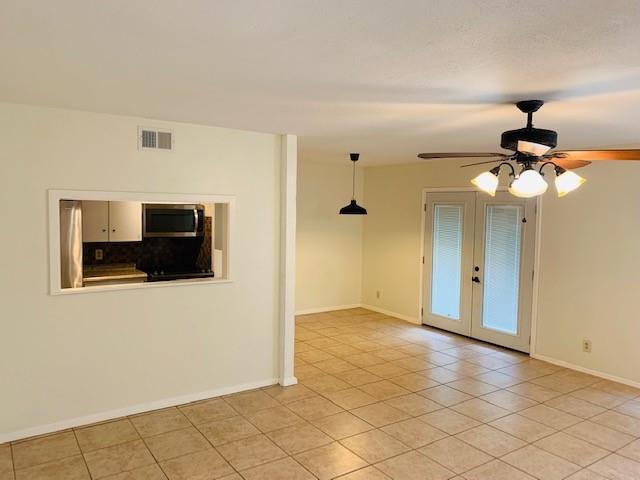 Foto del edificio - 6718 Silvermine Dr