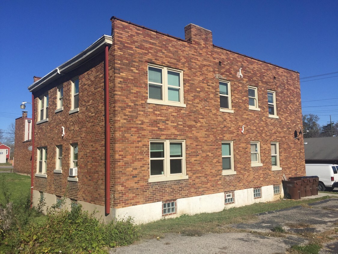 Primary Photo - 3011-3013 Park Ave