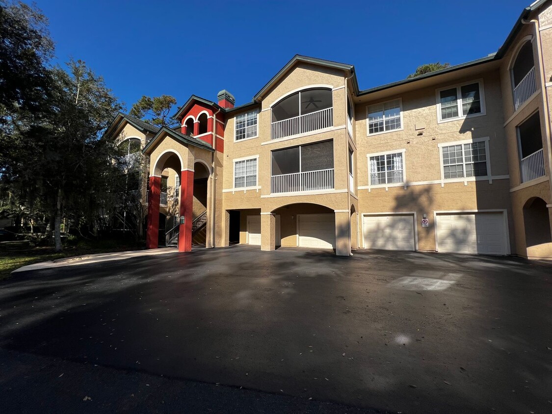 2 Bed, 2 bath condo located in a gated co... - 2 Bed, 2 bath condo located  in a gated co...
