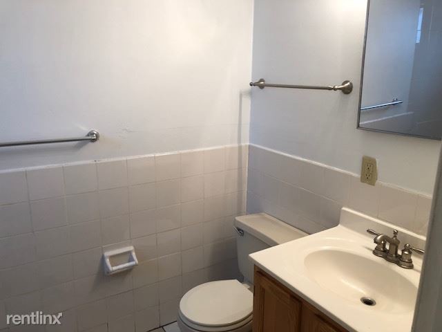 Building Photo - 1 br, 1 bath  - 317 1/2 Myrtle Ave