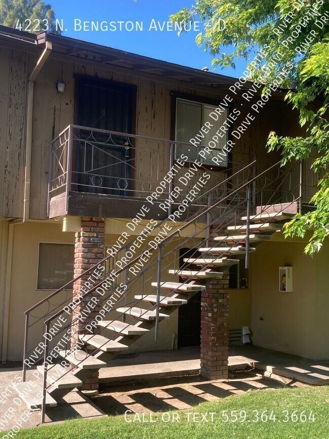Building Photo - This beautiful apartment home will not las...