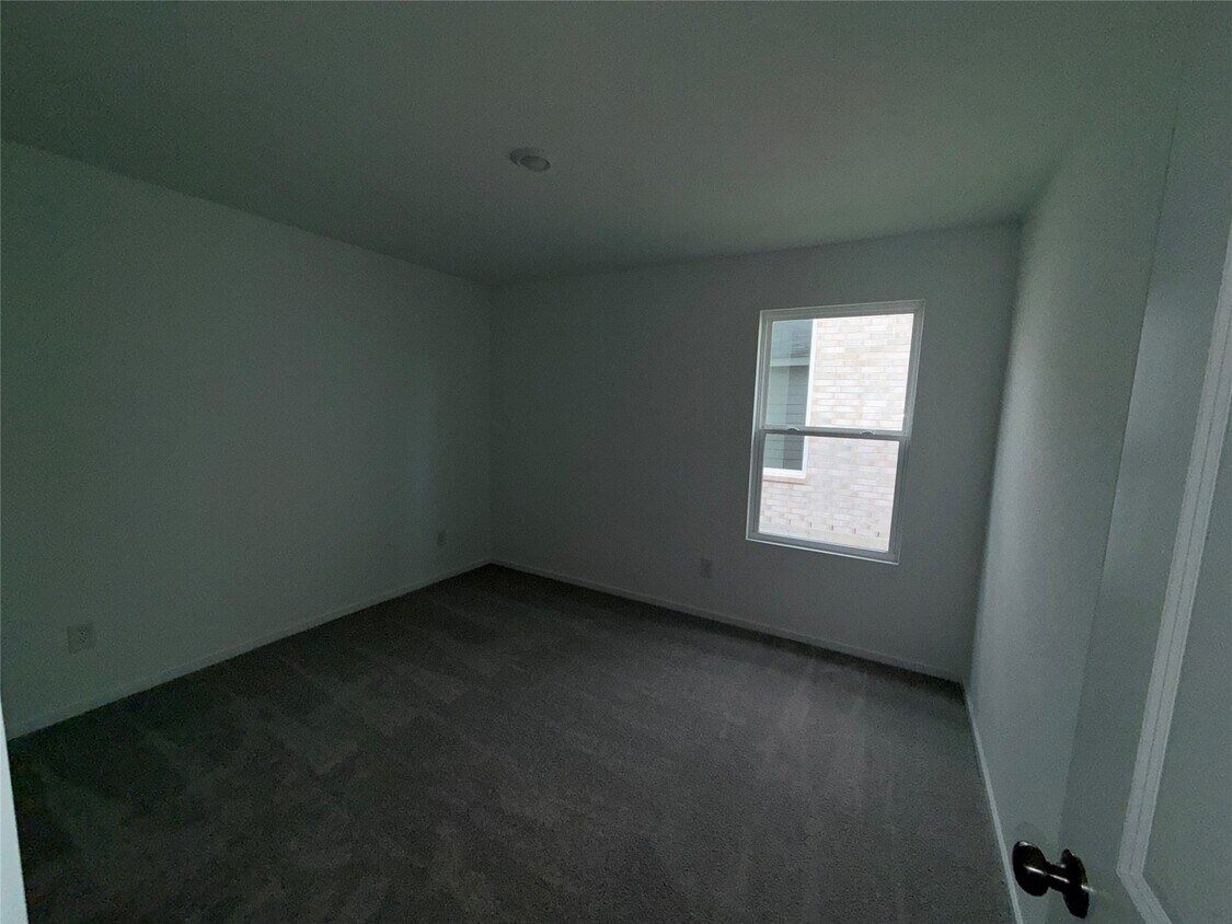 Building Photo - 29655 Knollwood Bay Rd