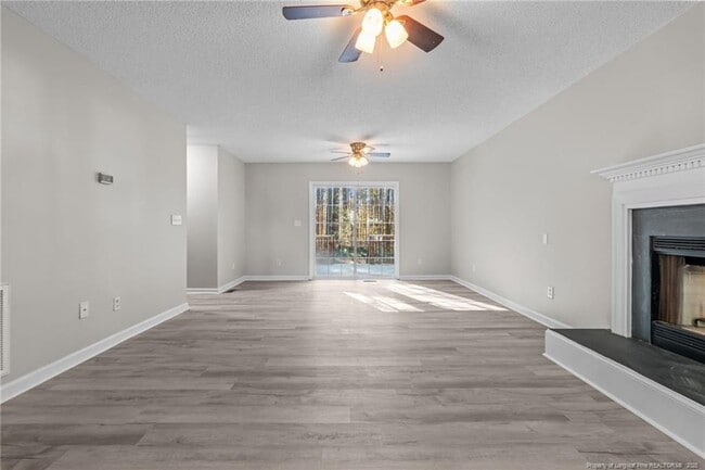 Building Photo - 82 Stonecliff Ln