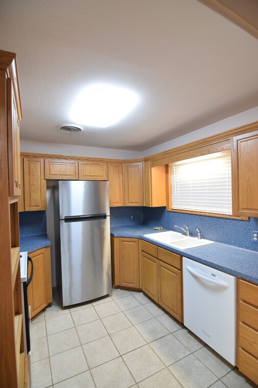 Foto del edificio - 202 E Victory Ave