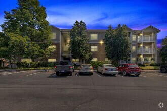 Building Photo - 2025 Woodmont Blvd