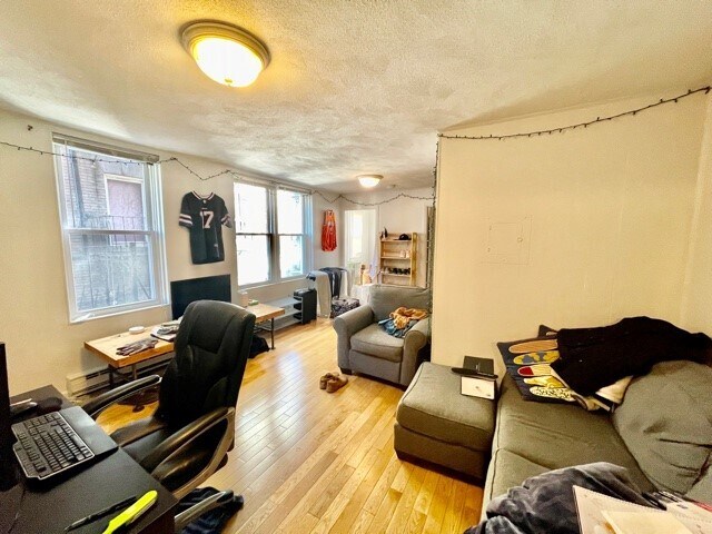 Building Photo - 1 Noyes Pl