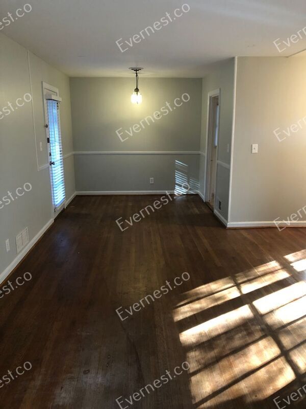 Foto del edificio - 1915 Fairway Cir NE