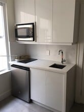 Building Photo - 119 Menores Ave