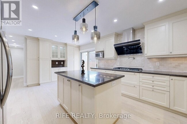 Photo du bâtiment - 8 Elliotwood Ct