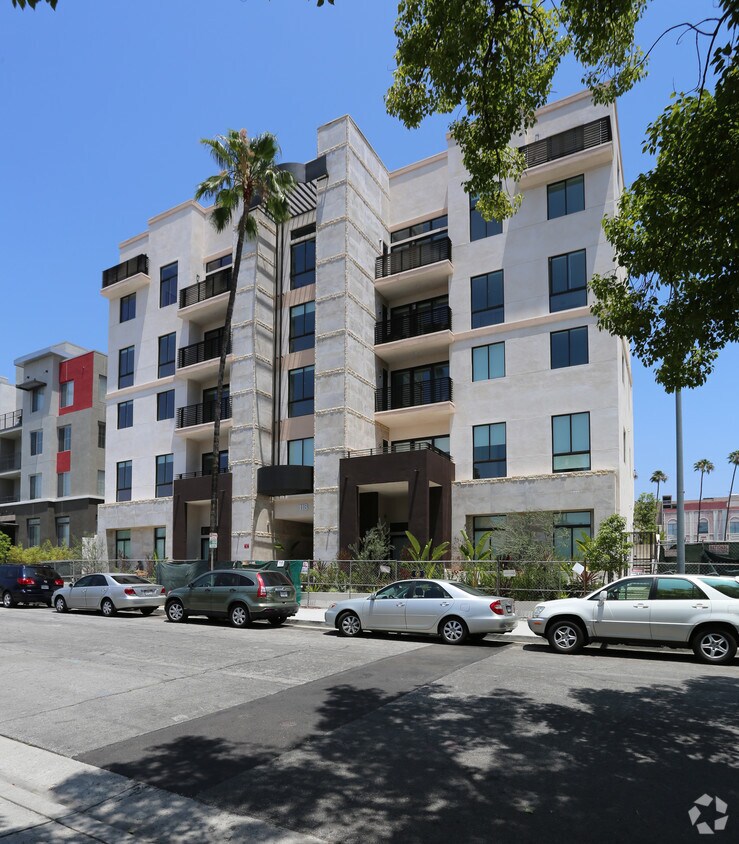Kenwood Terrace Apartments Glendale, CA