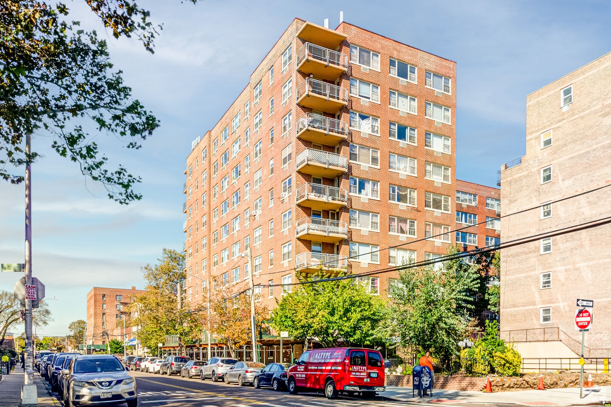 Elmhurst Towers Apartments