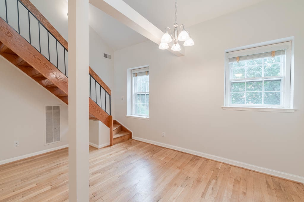 Primary Photo - 3801 39th St NW