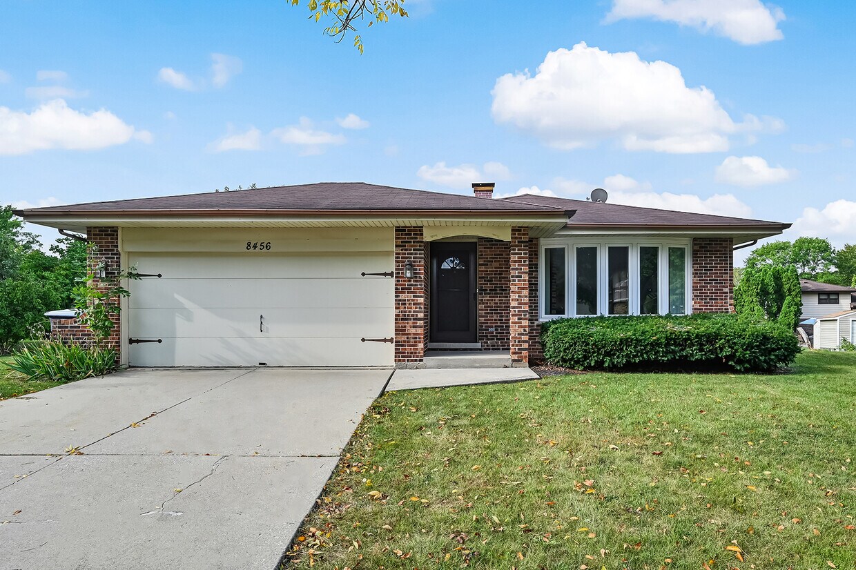 Foto principal - 8456 Dixon Ct