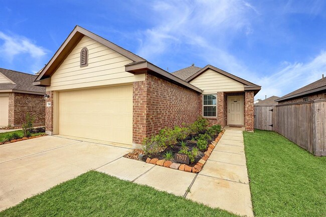 Building Photo - 7807 Winward Rdg Wy