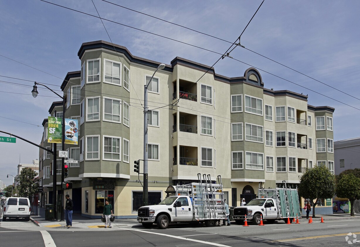 Building Photo - Maria Alicia Apartments