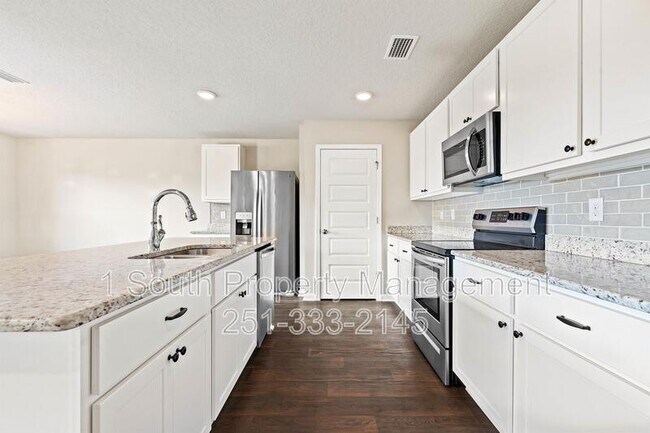 Foto del edificio - 724 Amador Avenue