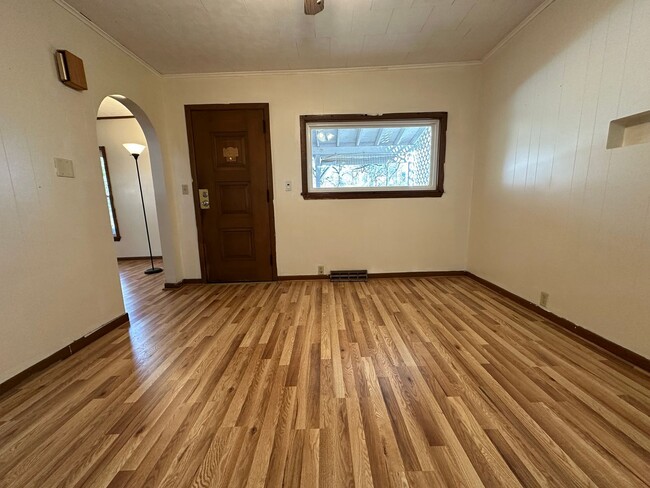 Building Photo - 111 S Titus Ave