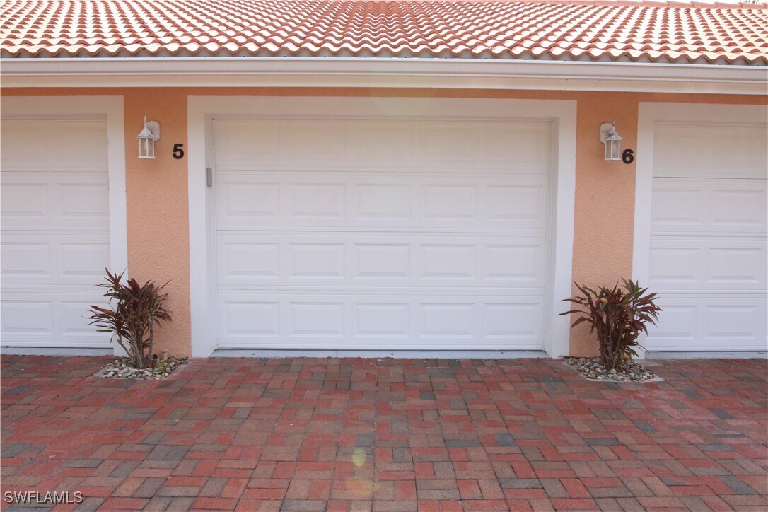 Building Photo - 6660 Beach Resort Dr