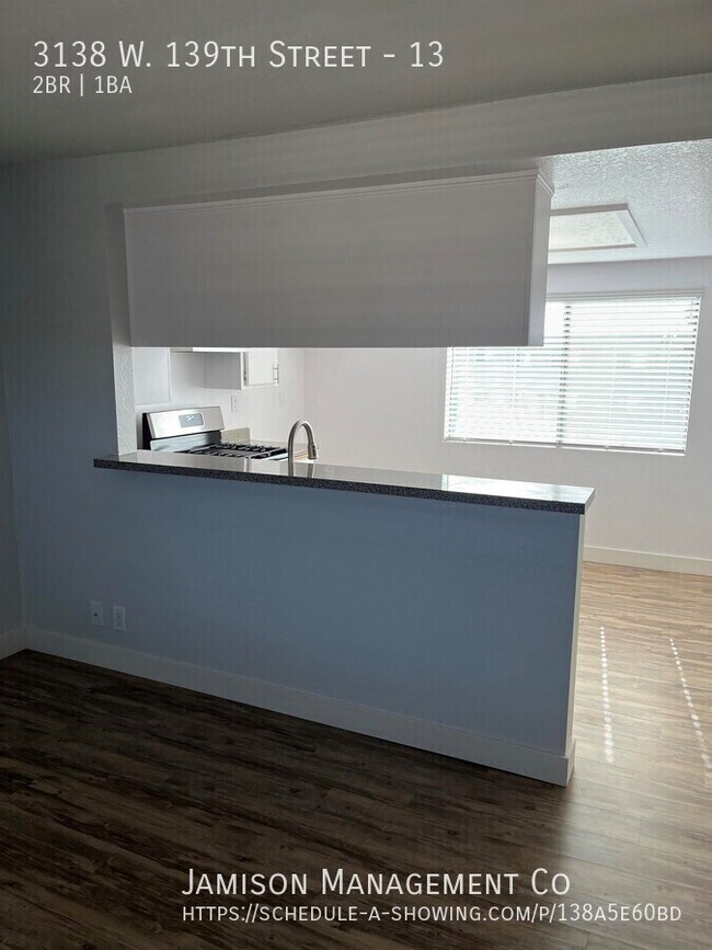 Foto del edificio - 3138 139th St