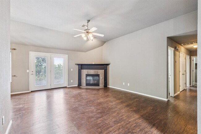 Building Photo - 4508 Applegate Dr