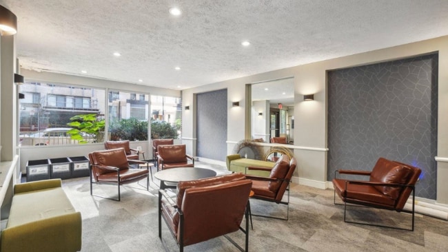 Building Photo - 1420 N St NW