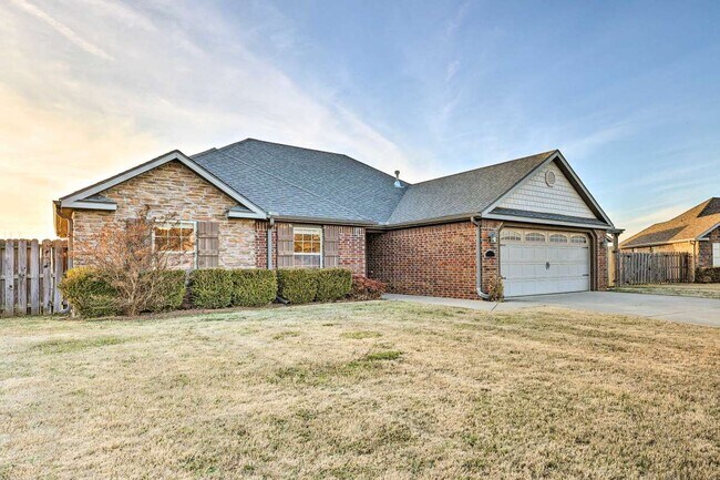 Foto del edificio - 450 Remson Ln