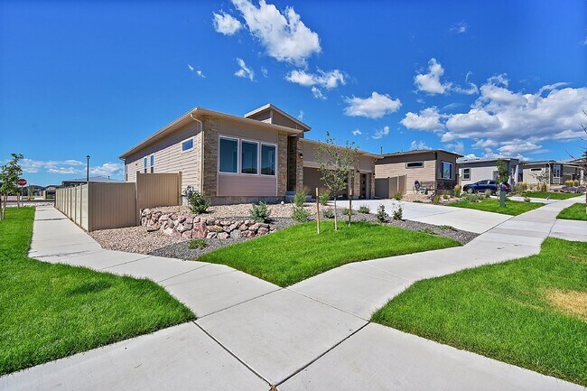 Foto del edificio - $2,425 - 3 beds, 2 baths, Updated home in ...