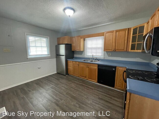Building Photo - 2 br, 1 bath House - 3700 South Beacon Street