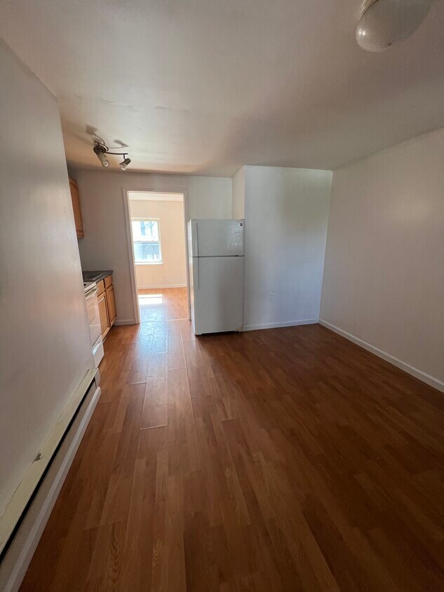 Building Photo - 1932 S 6th St