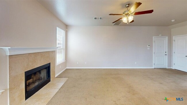 Building Photo - 500 W Libra Dr
