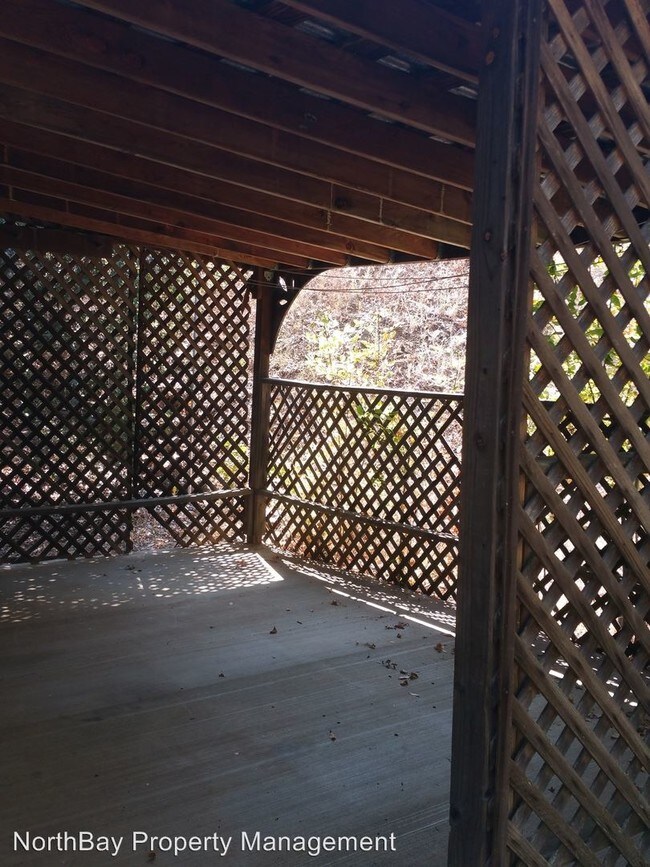 Building Photo - 4395 Scotts Valley Rd
