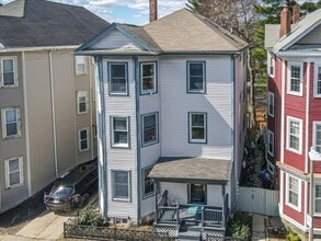 Building Photo - 14 Haverford St