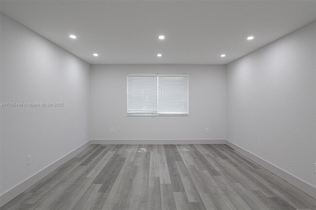 Foto del edificio - 17255 SW 95th Ave