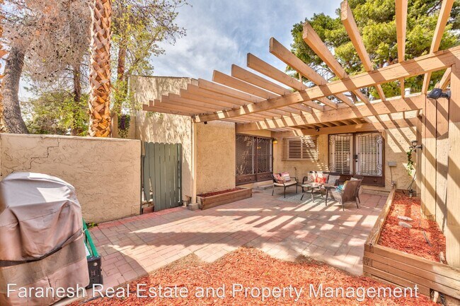 Building Photo - 3 br, 2 bath House - 39 Moonlight Dr