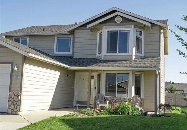 Foto del edificio - Spacious 4-Bedroom Home with Large Gated Yard Near Cheney & Spokane!