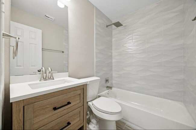 Foto del edificio - 16114 Cypress Valley Dr