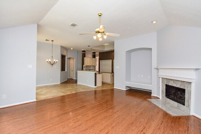 Foto del edificio - 1638 Almond Brook Ln
