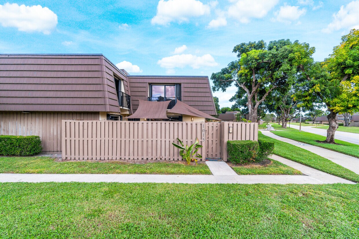 Foto principal - 1015 10th Ct