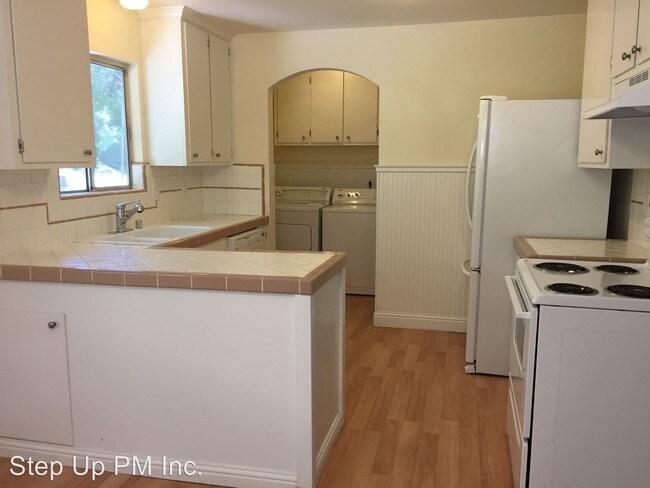 Building Photo - 4 br, 2 bath House - 20513 Charlotte Ct