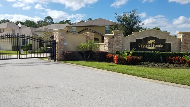 Foto del edificio - 1138 Cypress Pointe Blvd