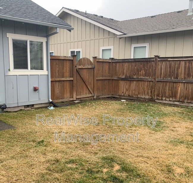 Building Photo - 20618 Songbird Ln