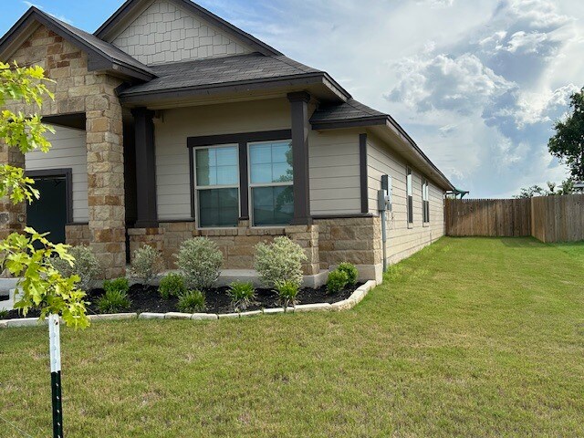 Building Photo - 10908 Peperak Ct