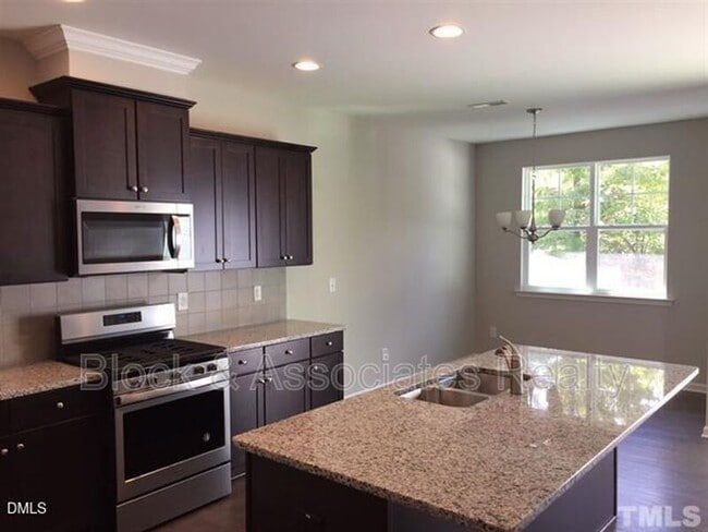 Foto del edificio - 123 Zante Currant Rd