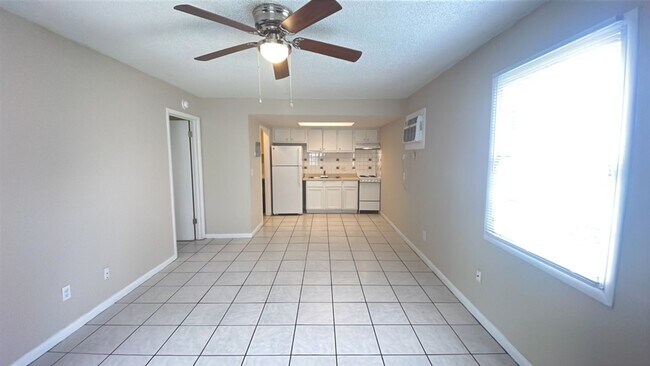 Photo - 1BD/1BA Apartment off Curry Ford in Henley...