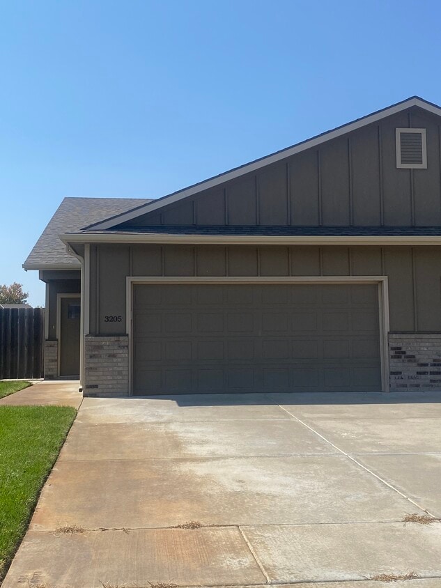 Foto principal - 3205 E Aster St