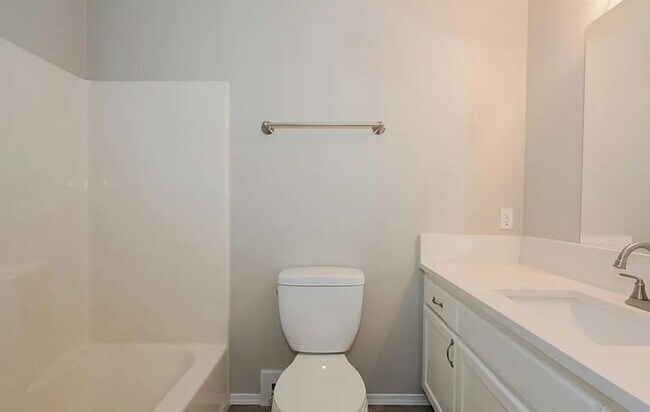 Foto del edificio - Charming 3BR House in Monroe