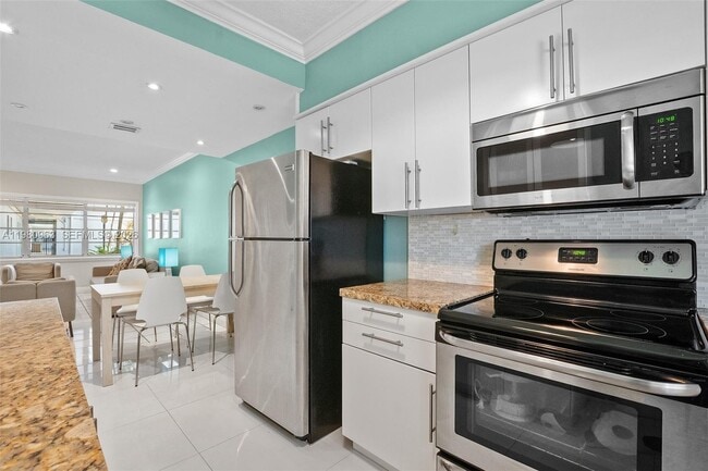 Foto del edificio - 2200 S Ocean Dr