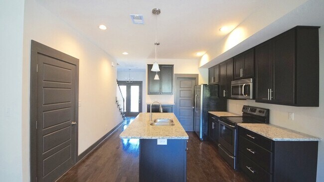 Foto del edificio - 86 Promontory Ln