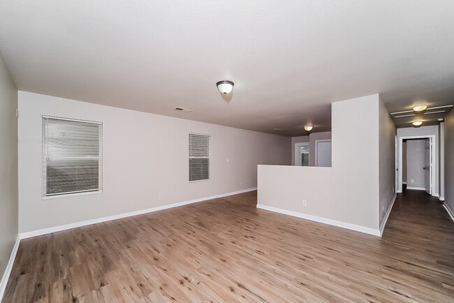 Foto del edificio - 16765 Wellhouse Dr